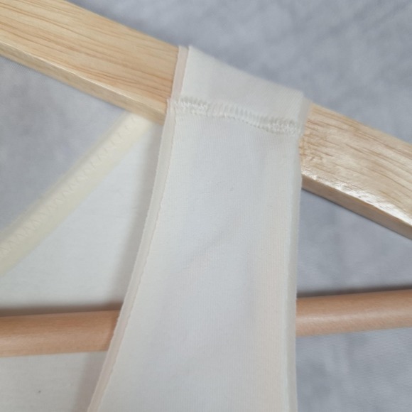 Spanx In & Out Tank Top Womens Medium White Powder Shaping Shapewear Jersey - Picture 4 of 16